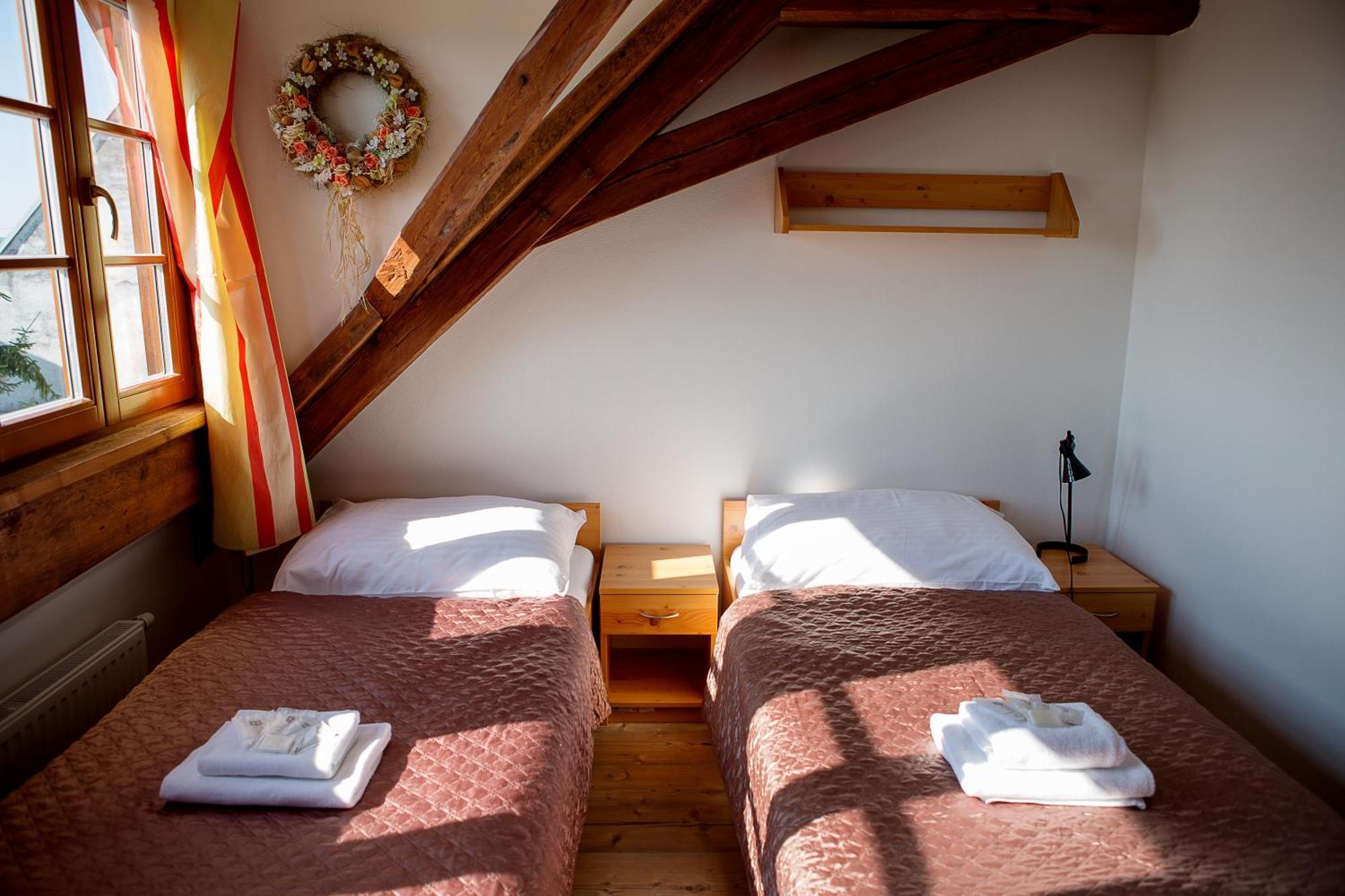 Wellness Hotel & Minipivovar Knezinek Чешка Будьовица Екстериор снимка